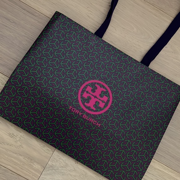 Tory Burch Gift Bag - Picture 2 of 5
